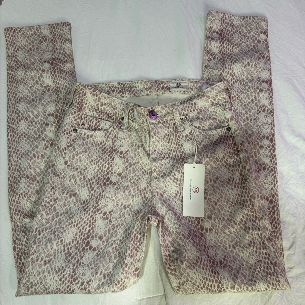 BRAND NEW W TAGS AG Jean Pants